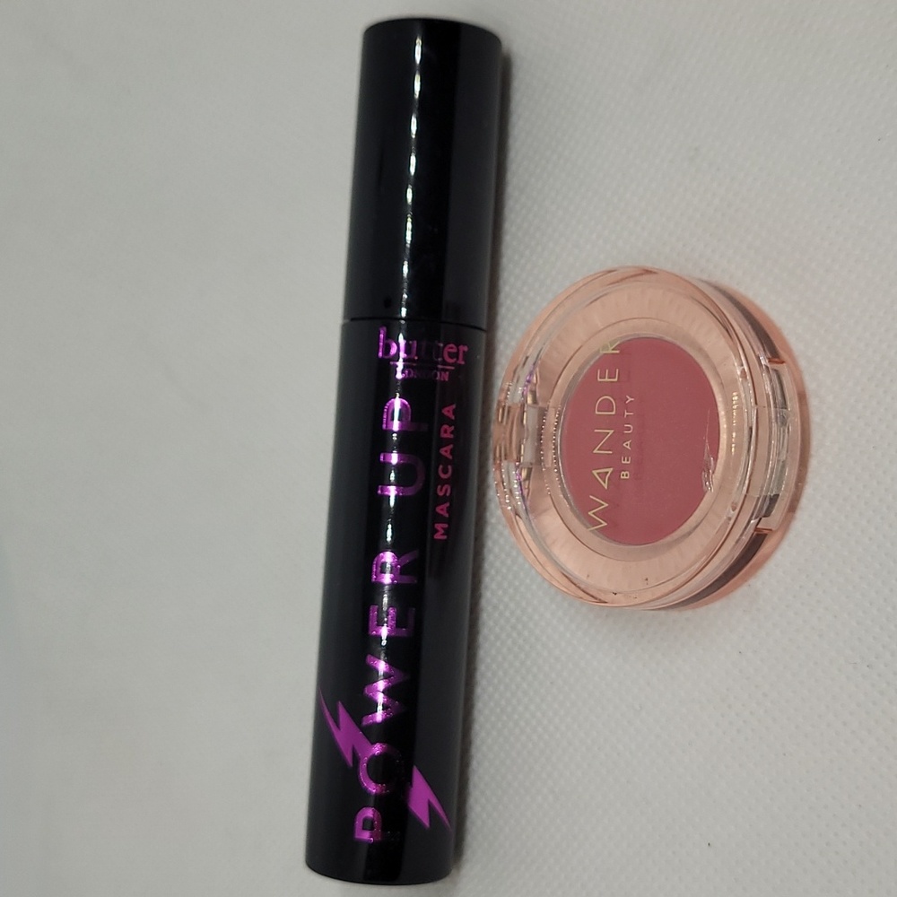 Power up Mascara (Black) and Wander Lip & Cheek (Rendezvous)